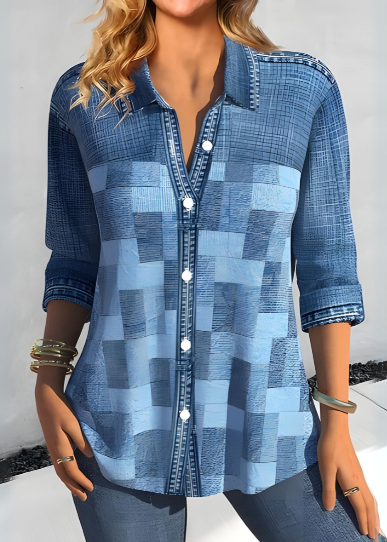 Maribel – Blouse Carreaux Élégants