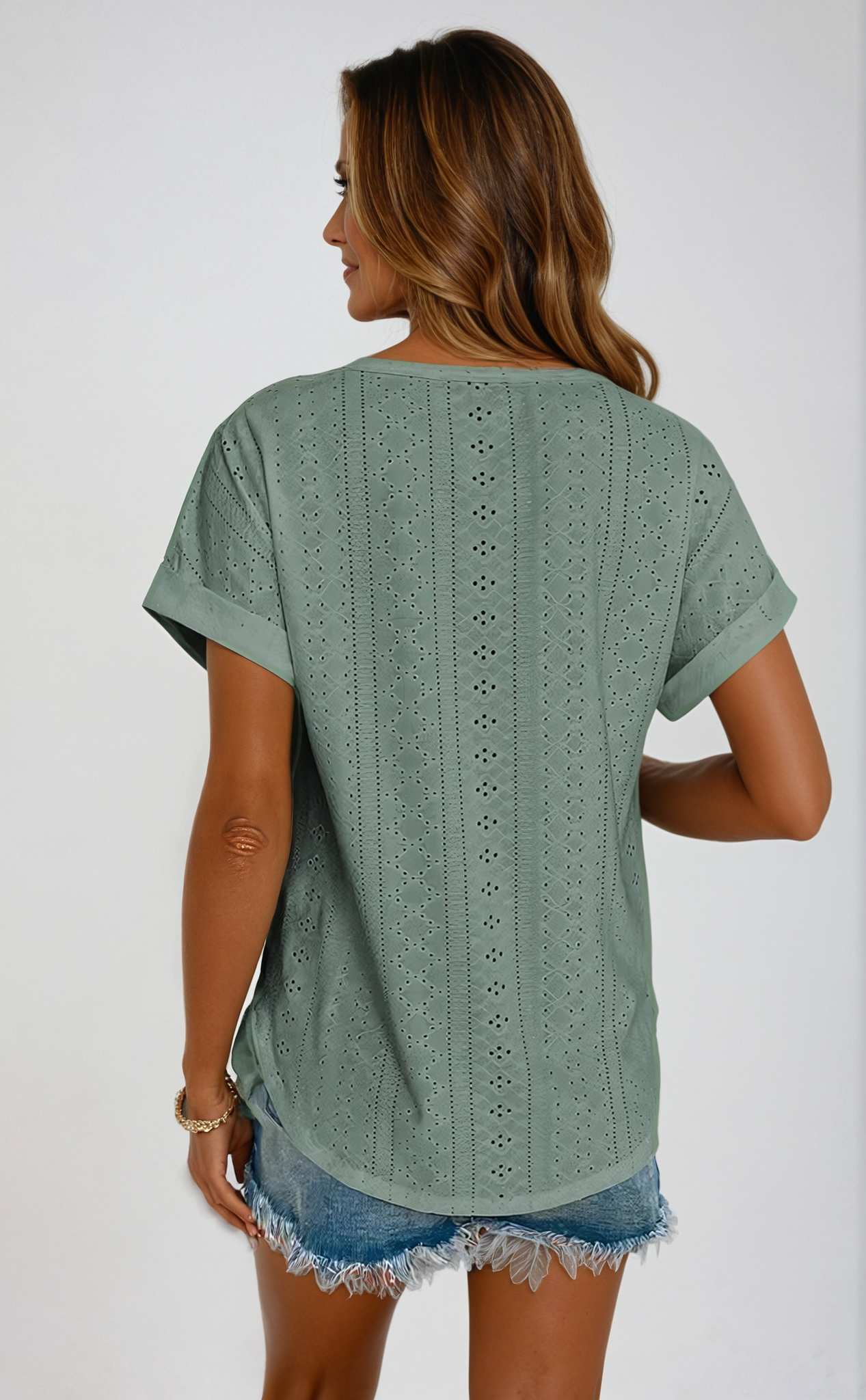 Riza – Haut en Broderie Ajourée