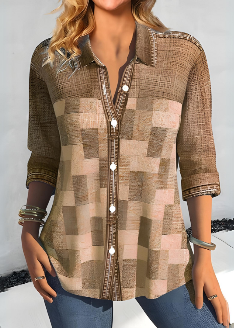 Maribel – Blouse Carreaux Élégants