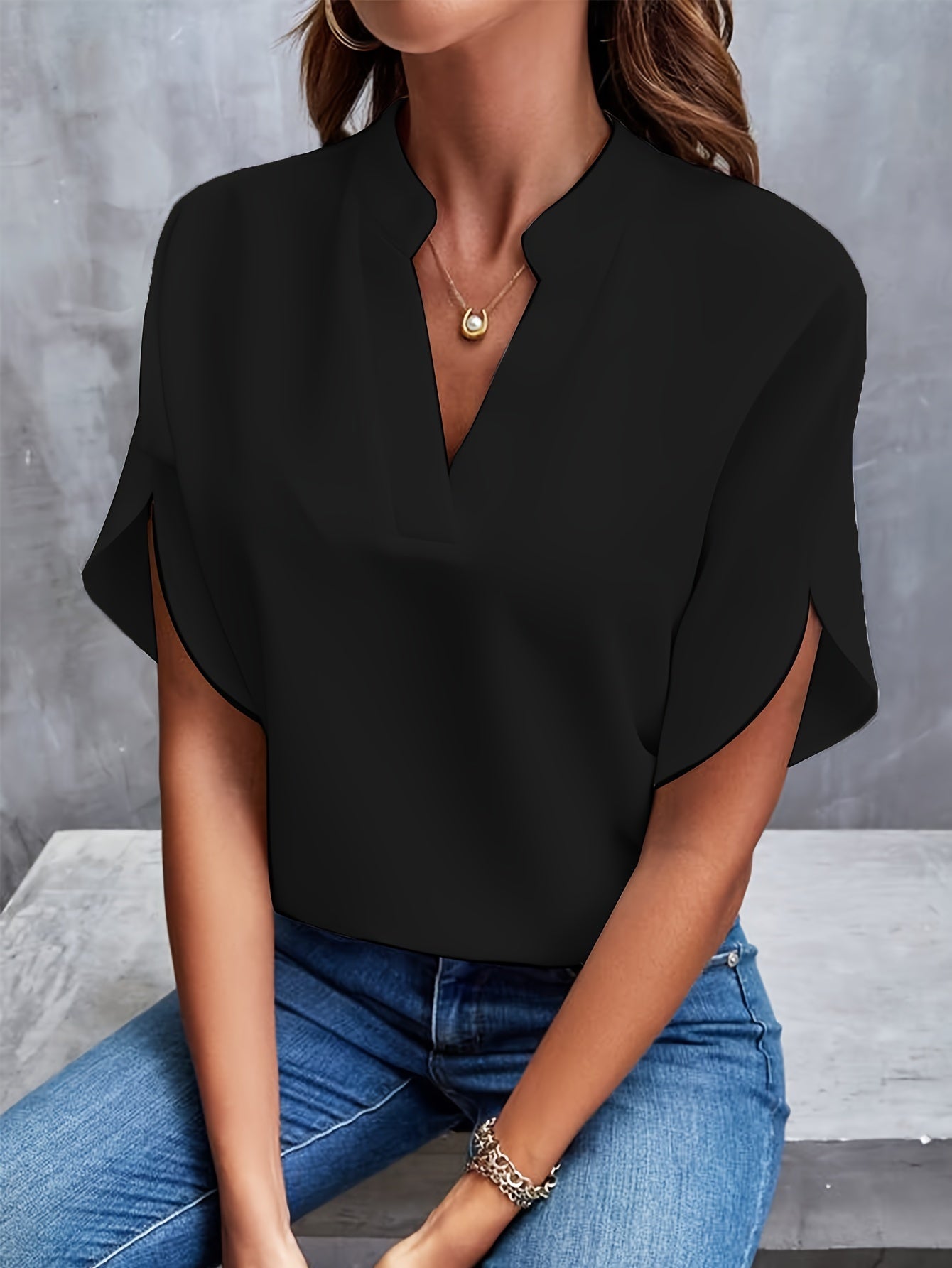 Maïa – Blouse Fluide à Col Fendu