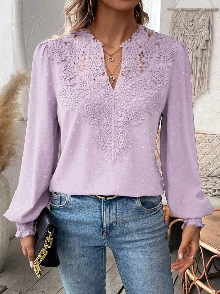 Noémie – Elegante Bluse mit Spitzendetails