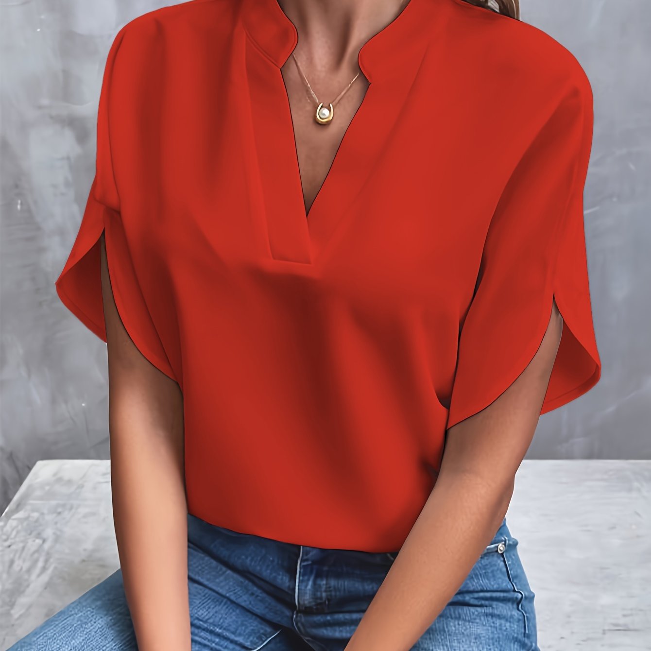 Maïa – Blouse Fluide à Col Fendu