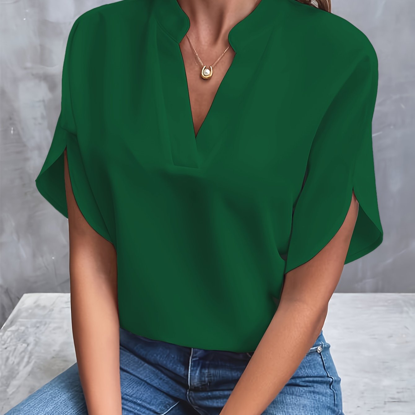 Maïa – Blouse Fluide à Col Fendu