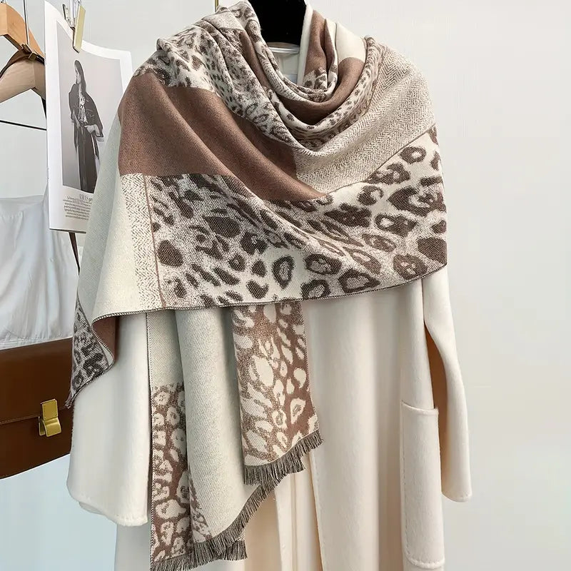Schal mit Leodesign
