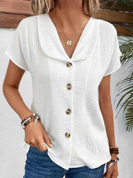 Marlene – Luftige Sommerbluse mit Knopfleiste