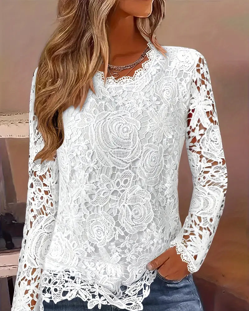 LUNE – Noir Lace Elegance Top