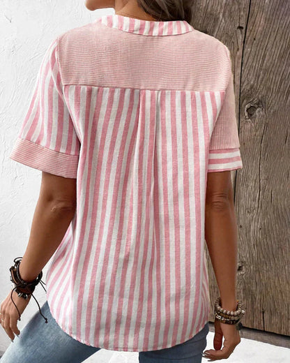 Sandra – Blouse à Rayures Douces
