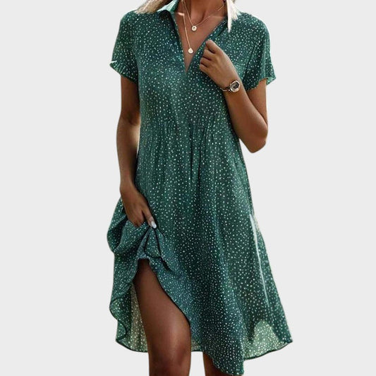 Léna – Robe Légère à Pois et Col V